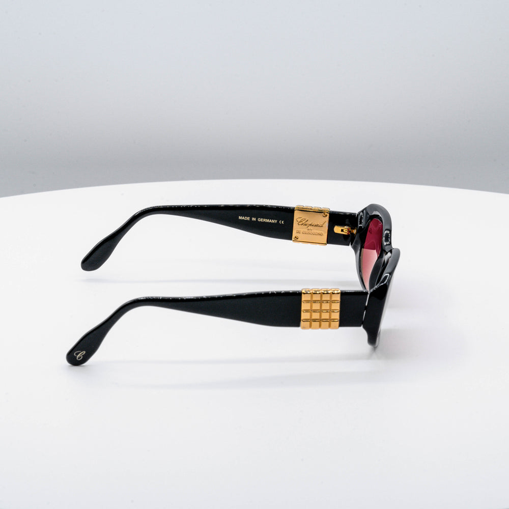 Rose Colored Glasses #045