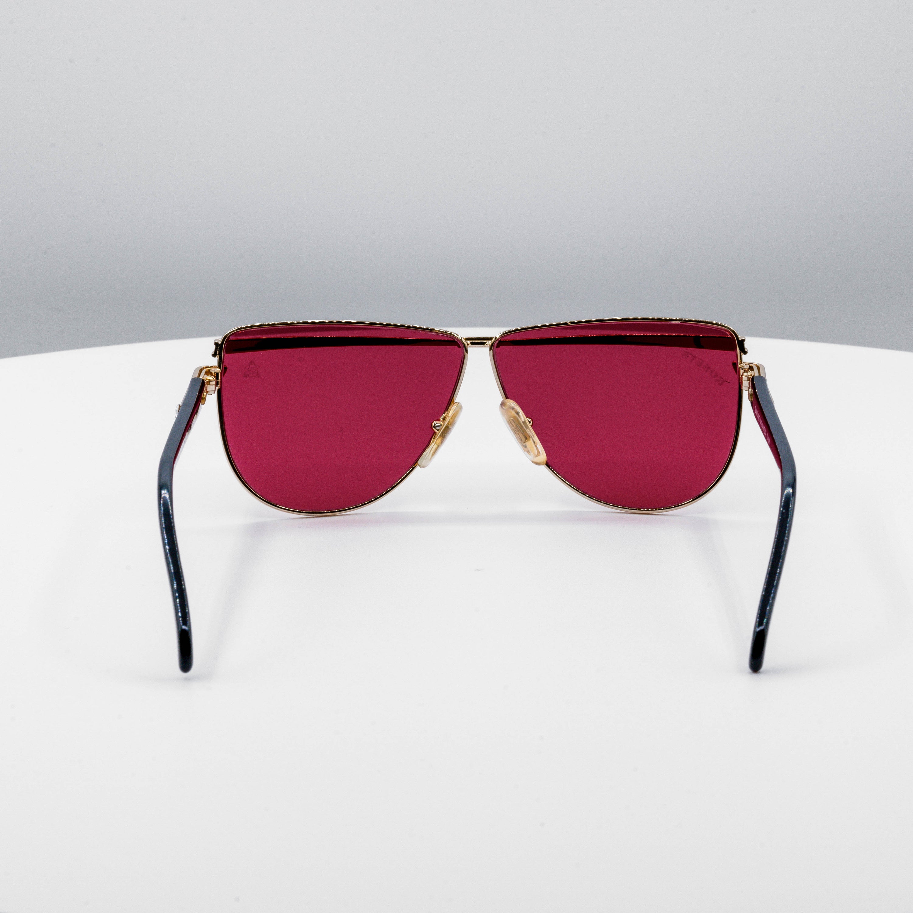 Rose Colored Glasses #085